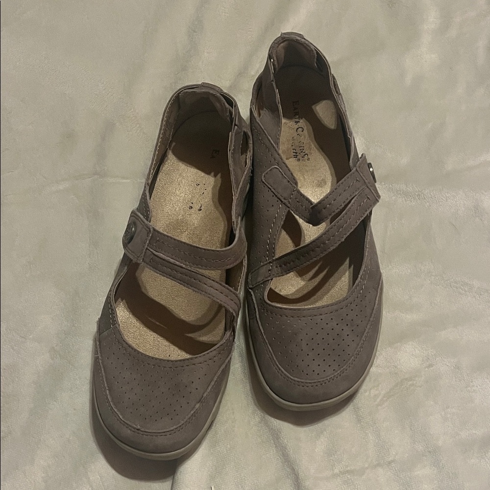 Earth Origins Brown Women's Shoes